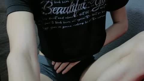 Snapshot of safiro_queen chatting on April 27, 2026, 1:09 pm Safiro Queen online show from April 27, 2026, 1:09 pm