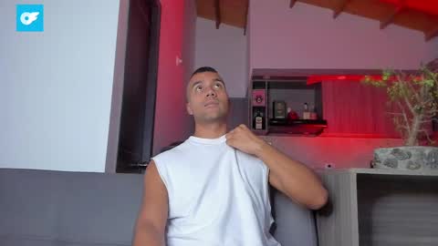 Snapshot of sag_1998 chatting on March 7, 2025, 4:35 am Sag online show from March 7, 2025, 4:35 am