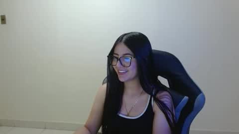 Sahaliefox  online show from March 24, 2026, 4:34 pm