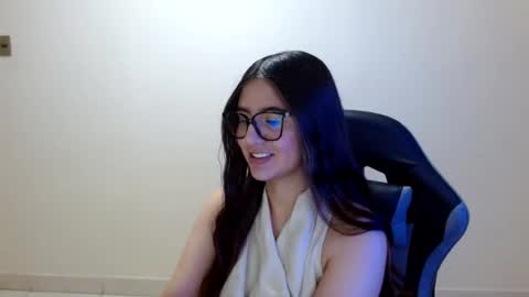 Sahaliefox  online show from July 12, 2026, 5:15 pm