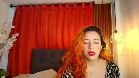 Snapshot of sahra_tayl0r_ chatting on July 14, 2026, 1:39 pm SARA online show from July 14, 2026, 1:39 pm