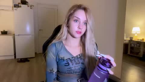 Sofia online show from November 3, 2025, 11:04 pm