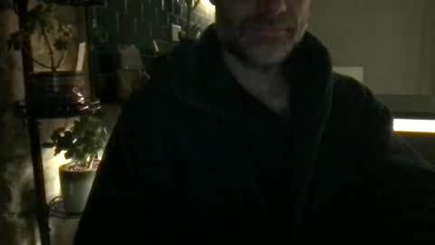 Snapshot of saint009 chatting on October 14, 2025, 4:46 am saint009 online show from October 14, 2025, 4:46 am