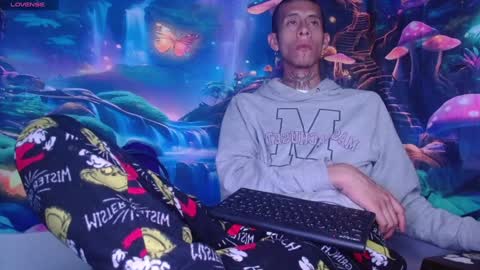 Snapshot of saint_boyy chatting on January 21, 2025, 6:00 am saint boy online show from January 21, 2025, 6:00 am