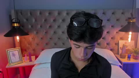 Santi online show from May 27, 2026, 1:08 pm