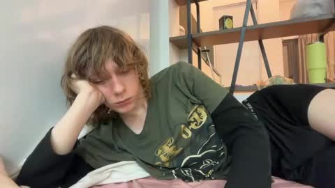 Snapshot of saintfawn chatting on April 17, 2026, 3:04 pm saintfawn online show from April 17, 2026, 3:04 pm