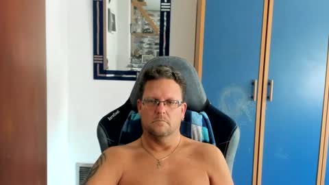 salichris online show from July 11, 2026, 2:42 pm
