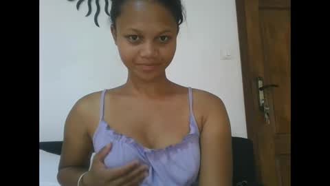 SallyWett online show from December 16, 2025, 5:45 am