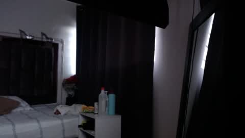 Snapshot of salmma_milf chatting on April 10, 2026, 11:15 am Salmma online show from April 10, 2026, 11:15 am