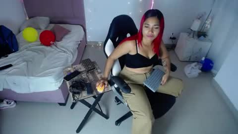 Snapshot of salome_horny3 chatting on July 5, 2026, 11:39 am salome_horny3 online show from July 5, 2026, 11:39 am