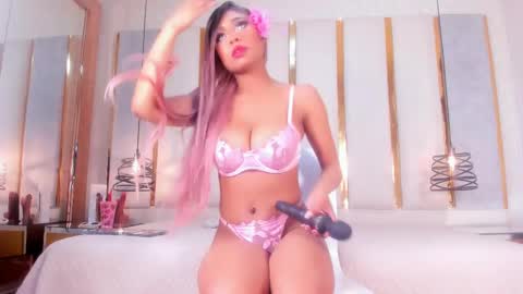 Snapshot of salomebenz_01 chatting on January 31, 2025, 9:26 pm  Salome benz online show from January 31, 2025, 9:26 pm