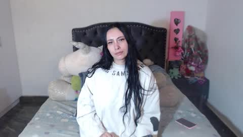 yenny online show from February 10, 2026, 4:27 am