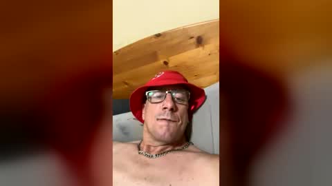 Snapshot of saltydoggy6969 chatting on June 27, 2026, 5:01 am saltydoggy6969 online show from June 27, 2026, 5:01 am