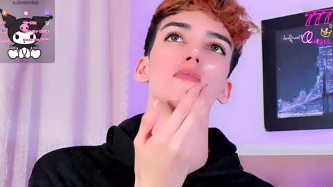 salvatore_boom online show from May 17, 2026, 7:06 am