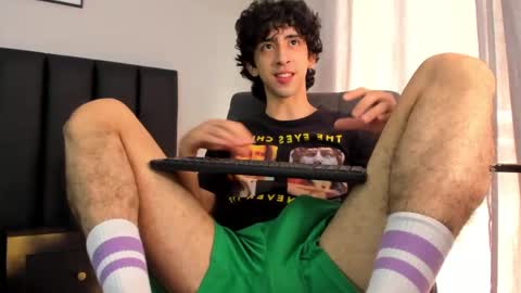 salvatore  online show from February 27, 2025, 2:43 pm