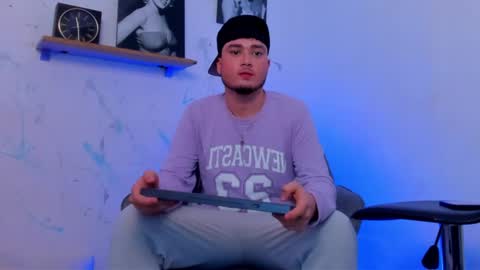 Salvatore  online show from October 12, 2025, 6:23 am