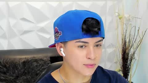 Sam online show from November 27, 2025, 2:52 pm