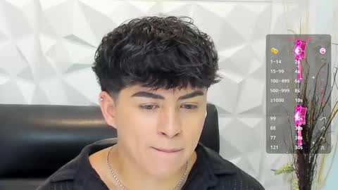 Sam online show from November 28, 2025, 3:04 pm