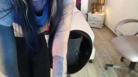 SAM MANSON online show from January 31, 2025, 7:08 pm