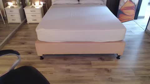 SAM MANSON online show from January 13, 2026, 12:10 pm