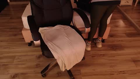 SAM MANSON online show from March 12, 2026, 12:22 pm