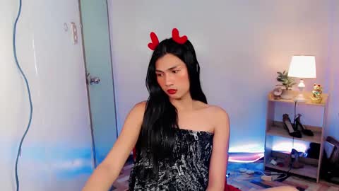 Snapshot of sam_mitinair chatting on December 23, 2024, 5:32 pm sam online show from December 23, 2024, 5:32 pm