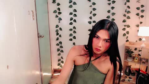 Snapshot of sam_mitinair chatting on February 12, 2025, 7:23 am sam online show from February 12, 2025, 7:23 am