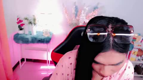 Snapshot of sam_mitinair chatting on February 18, 2025, 7:30 pm sam online show from February 18, 2025, 7:30 pm