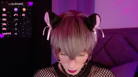 Snapshot of sam_russo chatting on February 22, 2025, 8:40 am Sam online show from February 22, 2025, 8:40 am