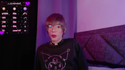 Snapshot of sam_russo chatting on February 24, 2025, 6:27 am Sam online show from February 24, 2025, 6:27 am