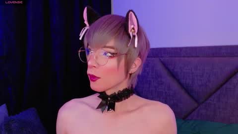 Snapshot of sam_russo chatting on September 13, 2025, 8:25 am Sam online show from September 13, 2025, 8:25 am