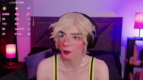 Snapshot of sam_russo chatting on January 9, 2026, 7:11 am Sam online show from January 9, 2026, 7:11 am