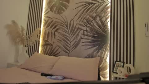 Snapshot of samaantha_white_ chatting on March 24, 2026, 11:37 am Samaantha online show from March 24, 2026, 11:37 am