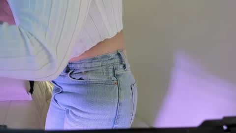 Snapshot of samaantha_white_ chatting on March 31, 2026, 11:32 am Samaantha online show from March 31, 2026, 11:32 am