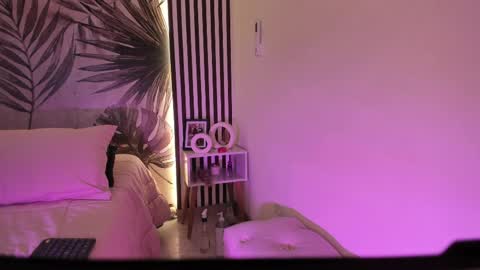 Snapshot of samaantha_white_ chatting on April 9, 2026, 11:26 am Samaantha online show from April 9, 2026, 11:26 am