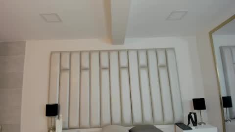 SAMANTA  online show from September 20, 2025, 1:39 am