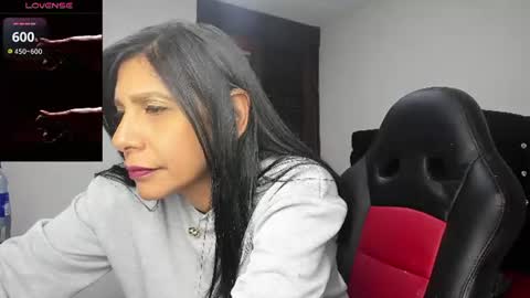 samantha1_rosse01 online show from June 15, 2026, 7:16 pm