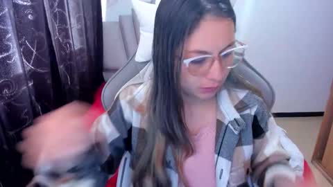 Samantha  online show from September 10, 2025, 2:17 pm