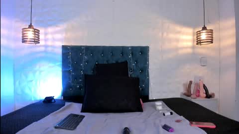 samantha_foxyy online show from May 29, 2026, 10:46 am