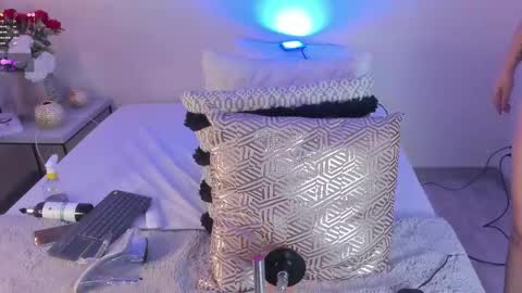 Samantha online show from February 22, 2026, 4:05 pm