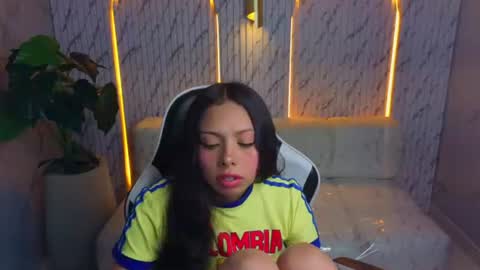 Samantha online show from June 17, 2026, 3:09 am