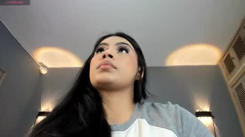  Samanthaa online show from October 23, 2025, 11:31 am