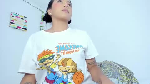 samanthajonson online show from February 19, 2025, 2:23 pm