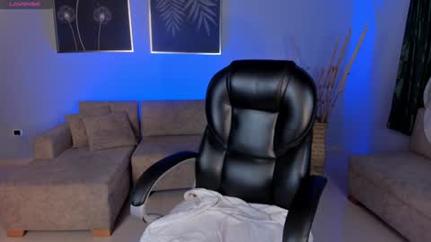 Samantha Klein online show from January 30, 2025, 9:47 am