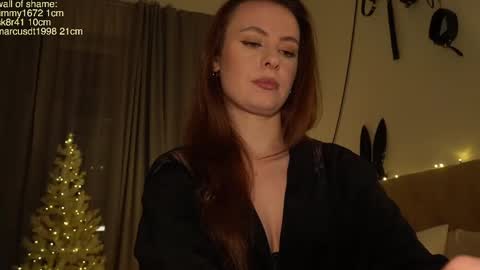 Snapshot of samanthavixen chatting on December 15, 2024, 8:25 pm Goddess Samantha Vixen online show from December 15, 2024, 8:25 pm