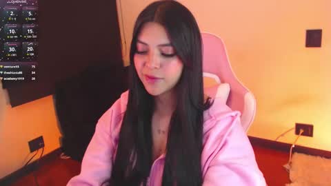 Snapshot of samara_lam chatting on December 18, 2024, 6:53 am Sammy online show from December 18, 2024, 6:53 am