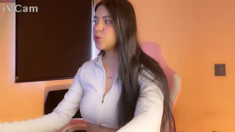 Snapshot of samara_lam chatting on February 2, 2025, 7:04 pm Sammy online show from February 2, 2025, 7:04 pm