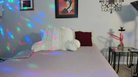 Yaya online show from February 2, 2025, 4:05 am