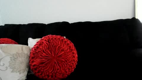 Yaya online show from March 11, 2025, 8:20 am