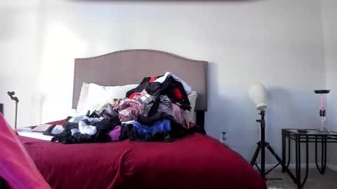 Yaya online show from October 9, 2025, 11:03 pm